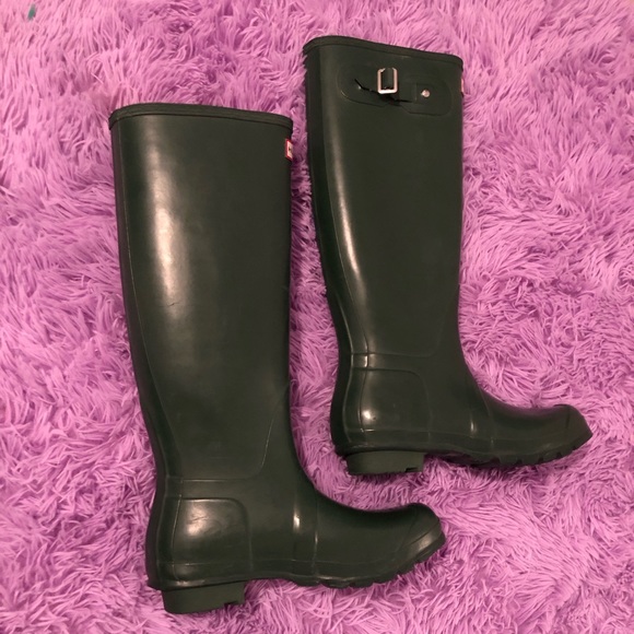 Hunter Shoes Hunter Womens Original Tall Rain Boots Greensize 39